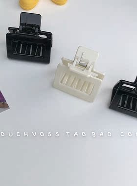 ins复古黑白高级感抓夹方形丸子