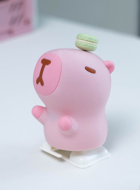 卡皮巴拉心有所属豚公仔摆件3D打印治愈解压桌面装饰品礼物