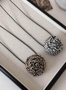 豹纹玫瑰花黑绳项链女千禧辣妹风choker颈链个性系带颈带脖子配饰