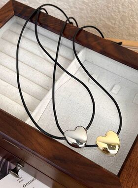 fever甜酷桃心爱心吊坠项链女2026新款系带抽绳可调节锁骨链配饰