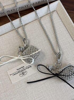 趣味个性小众配饰银色镂空包包皮革蝴蝶结链条长项链百搭毛衣链女