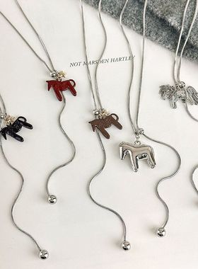 韩系复古小马项链女小众高级感长款叠戴毛衣链个性设计感百搭配饰