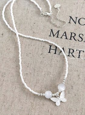 银色蝴蝶白色米珠项链女夏天轻奢小众设计锁骨链2025新款颈链配饰