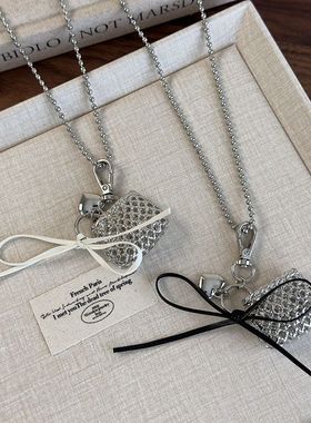 趣味个性小众配饰银色镂空包包皮革蝴蝶结链条长项链百搭毛衣链女