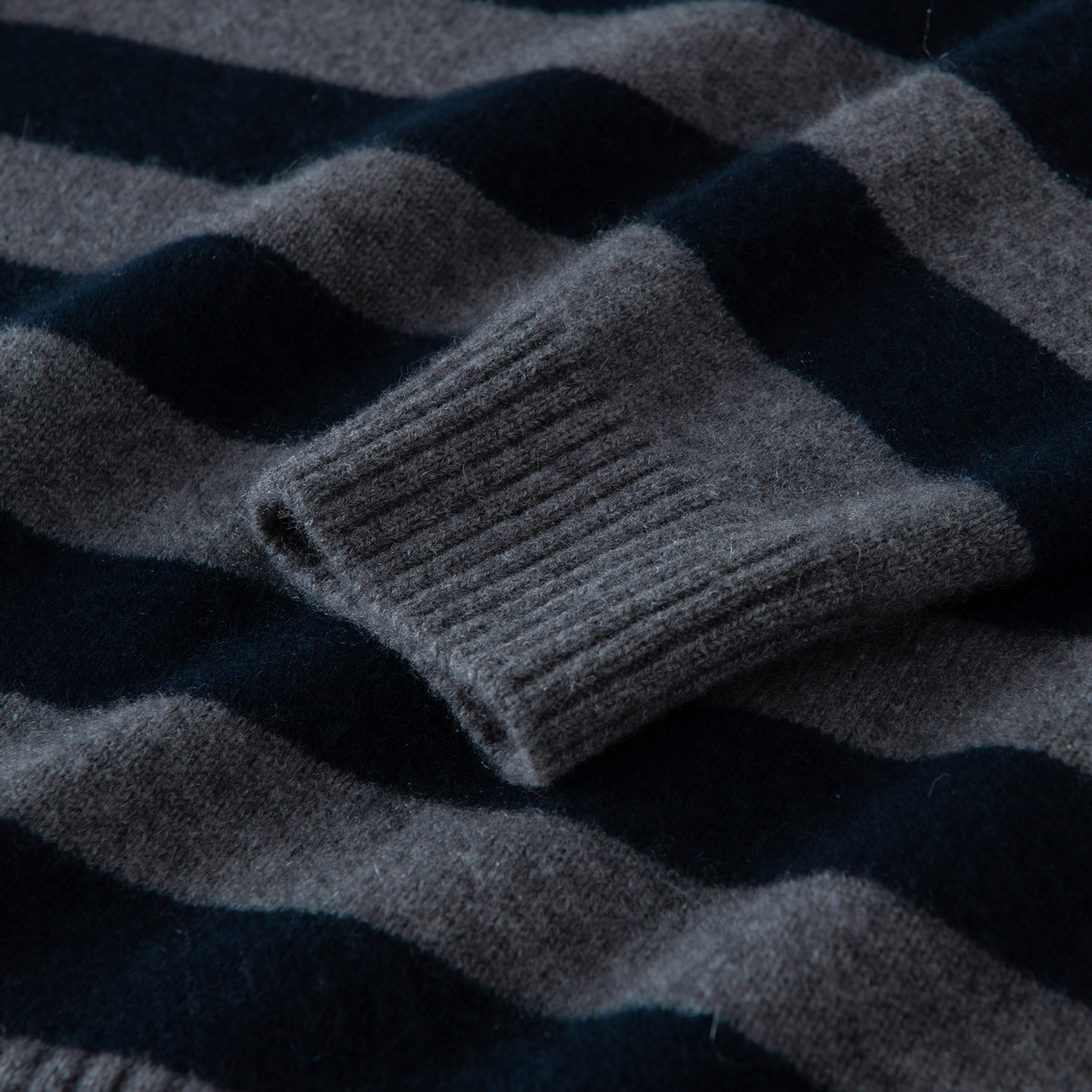 【100%山羊绒】秋冬新款山羊绒女圆领条纹休闲打底毛衣长袖针织衫,淘宝优惠券,粉丝福利购,淘宝优惠卷