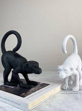 米兰猴子黑色白色小猴摆件工艺品创意家居客厅装饰品动物猴摆设