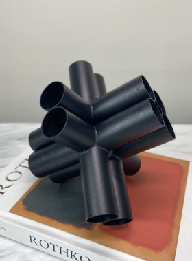 现代简约十字圆管摆件书桌样板间几何饰品办公室桌面时尚软装饰品