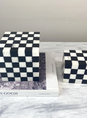 现代极简约几何正方形黑白格子魔方摆件样板房售楼处软装饰品摆设