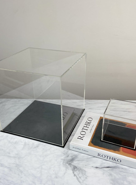 现代简约黑底座亚克力金属罩摆件书房客厅书柜米兰时尚轻装饰品