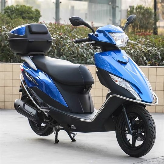 新款电喷铃木优友UU125CC踏板车男士燃油代步外卖省油助力摩托车