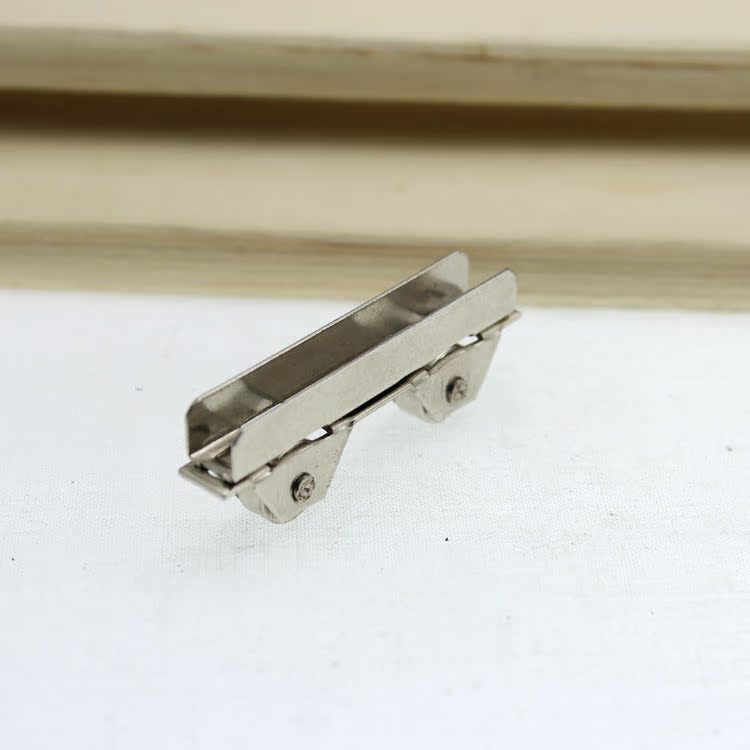 6mm Advertising Gallery Round Glass Sliding Door 6mm Advertising Gallery Round Glass Sliding Door Wheel Showcase Pulley
