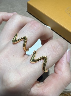 18K/Au750波纹不规则素圈戒指