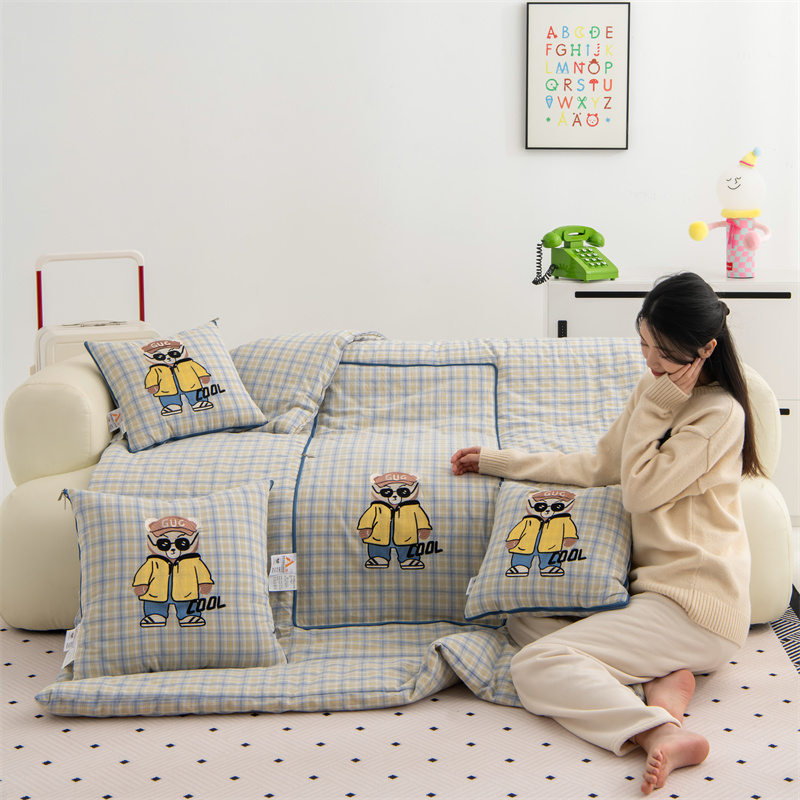 全棉A类卡通母婴级抱枕被子纯棉两用车载办公午休靠垫被子二合一 - 图0