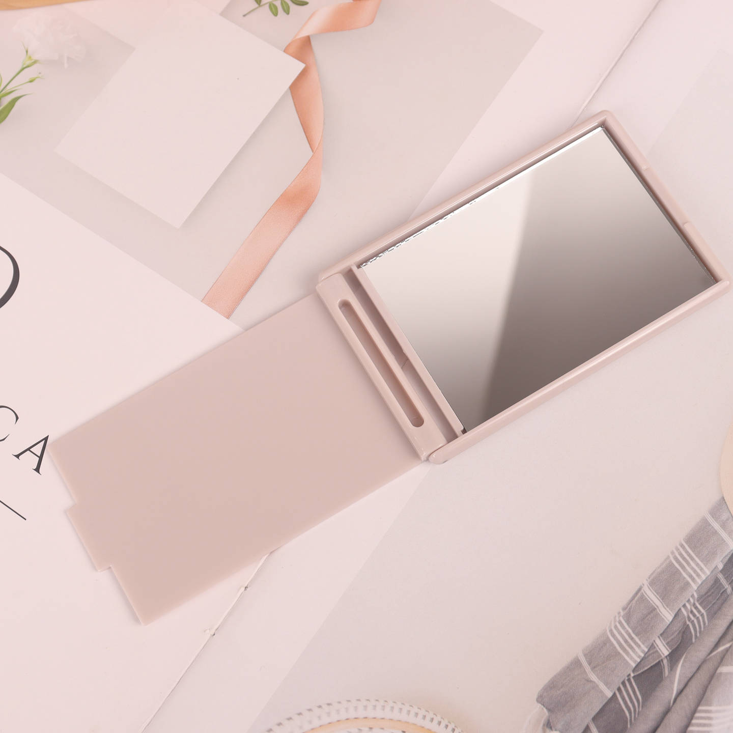 限量日本本土卡通随身化妆镜狗狗动物便携小镜子可爱随身镜日系 - 图1