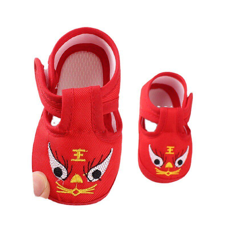 婴儿鞋子0-1岁宝宝鞋子春秋款男女幼儿软底布鞋满月百天老虎头鞋