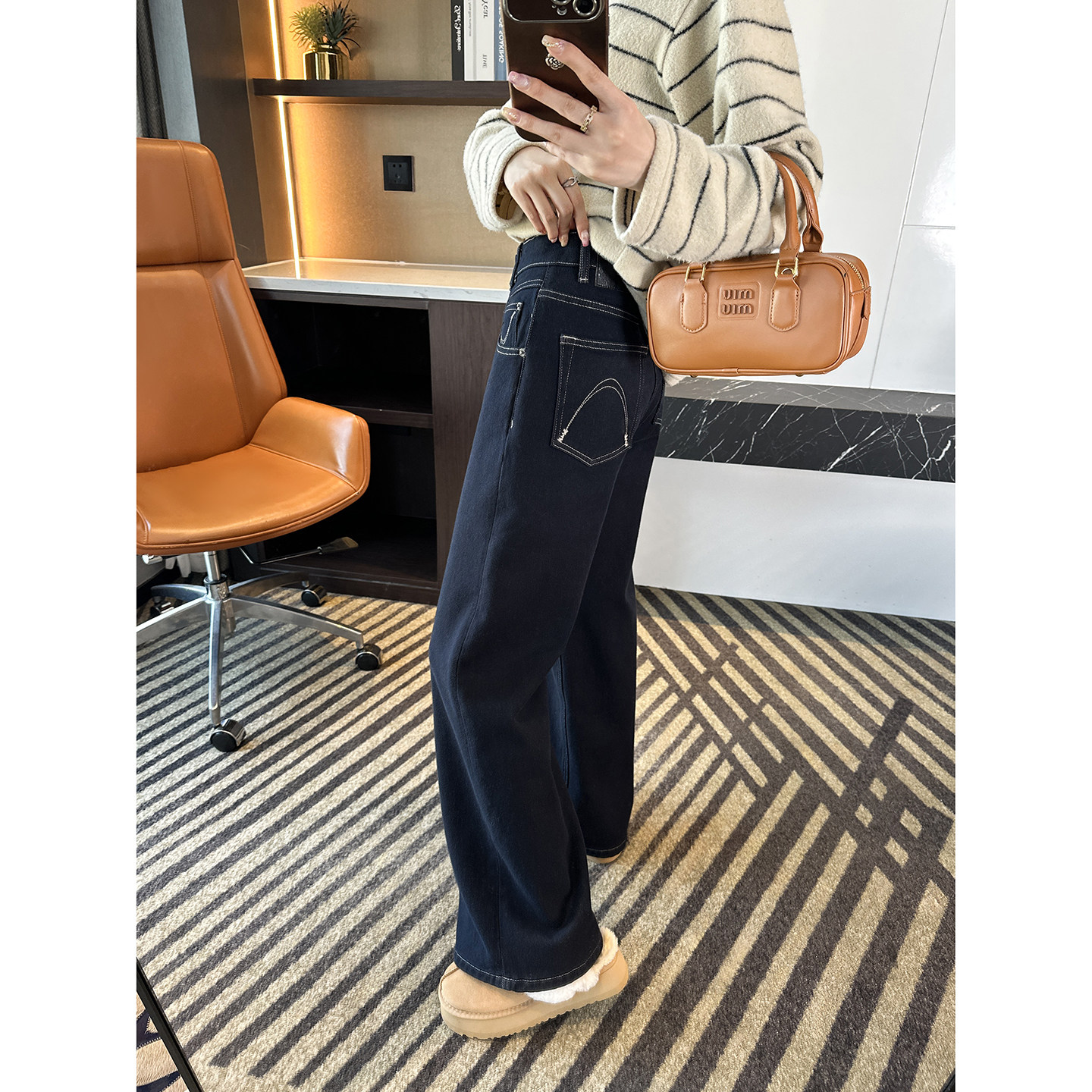 秒变三七分身材！~深色高腰植绒牛仔裤女秋冬新款宽松阔腿拖地裤,淘宝优惠券,粉丝福利购,淘宝优惠卷