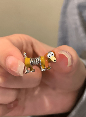 小红书同款可爱搞怪弹簧狗戒指童趣可爱少女食指戒开口可调节指环