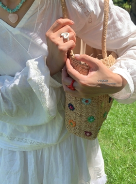 甜美百搭红白爱心滴油开口戒指