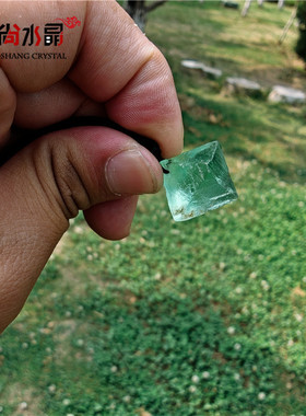 原创天然绿萤石八面体灵摆水晶原石吊坠毛衣项链男女款礼品礼物