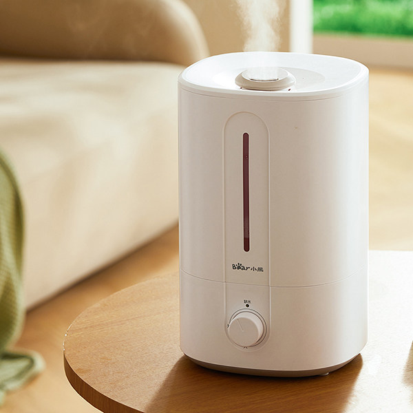  小熊生活电器加湿器