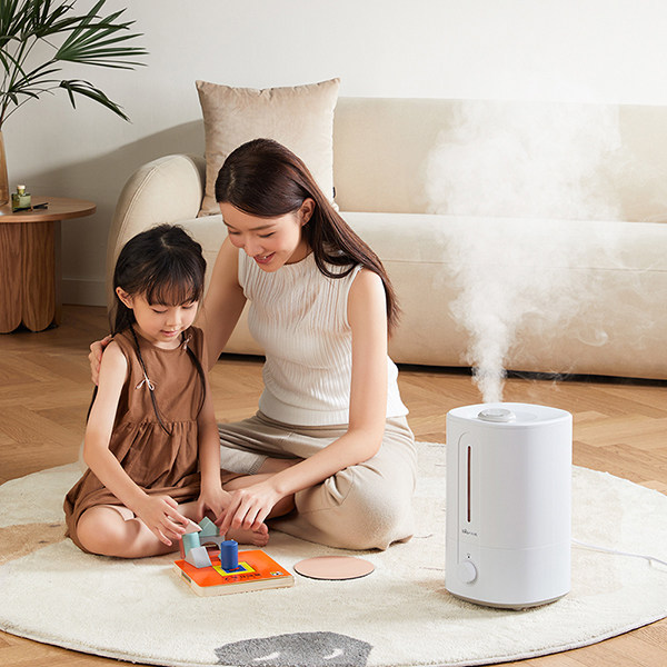  小熊生活电器加湿器