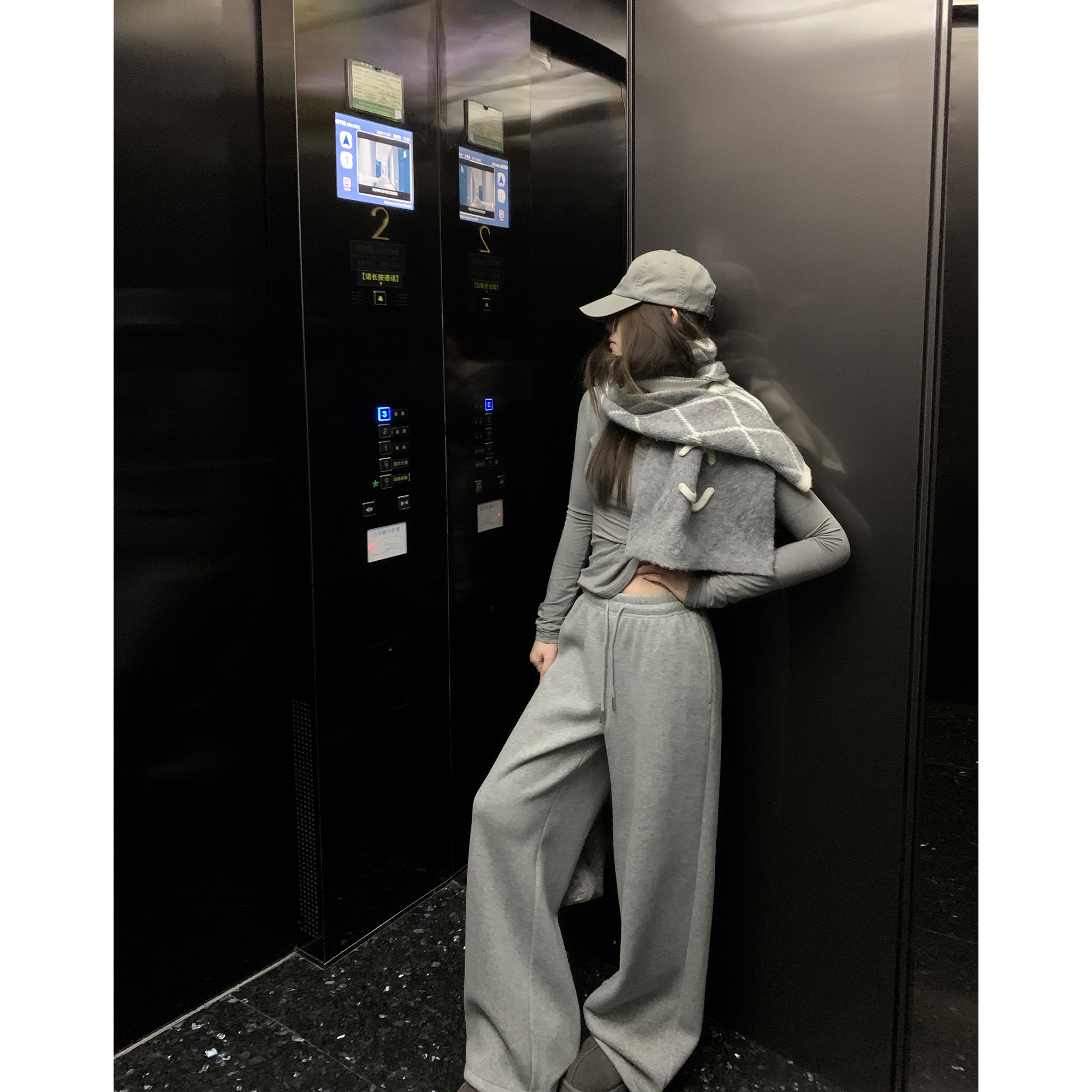 Middletone | 口碑裤王！chao暖430克加绒宽松阔腿裤女休闲长裤,淘宝优惠券,粉丝福利购,淘宝优惠卷