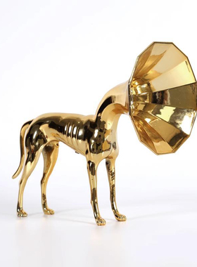 抽象艺术金色喇叭狗现代轻奢个性小众动物摆件样板房售楼陈列装饰