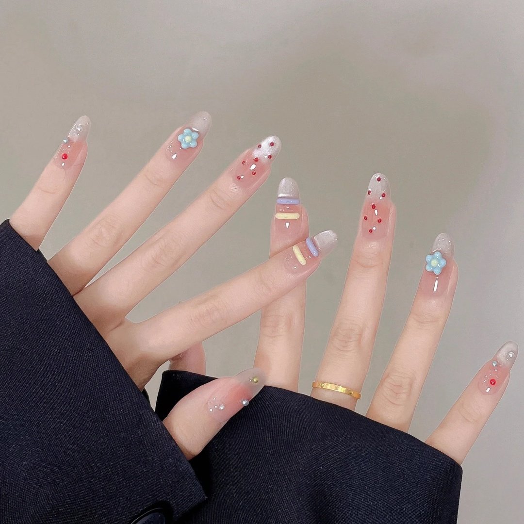 手工定制成品假指甲贴片显白可爱俏皮可拆卸美甲穿戴甲孕妇新娘美,淘宝优惠券,粉丝福利购,淘宝优惠卷