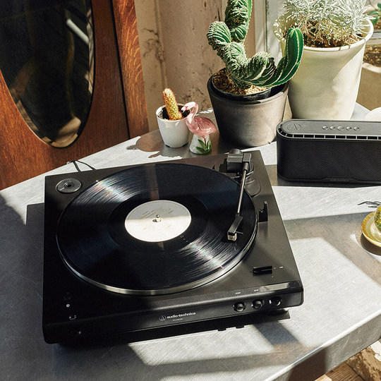 Audio-Technica professional vinyl record player