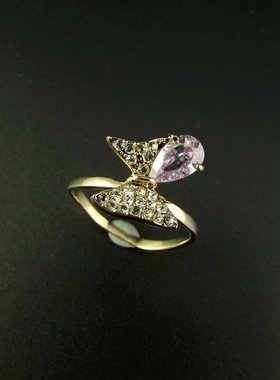 女施家水晶水钻锆石天然石戒指