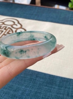 高冰飘花翡翠色玉镯子