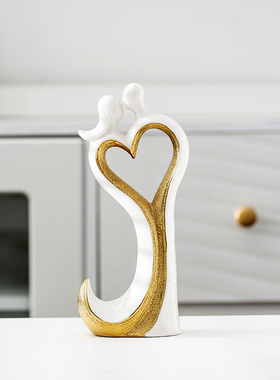 创意陶瓷情侣摆件现代简约浪漫爱情家居摆件客厅桌面装饰品北欧摆