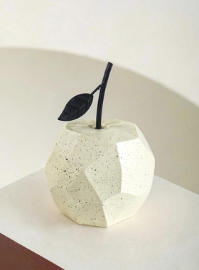 跨境热卖铁艺树脂家居苹果梨子桌面摆件简约现代家居装饰工艺品