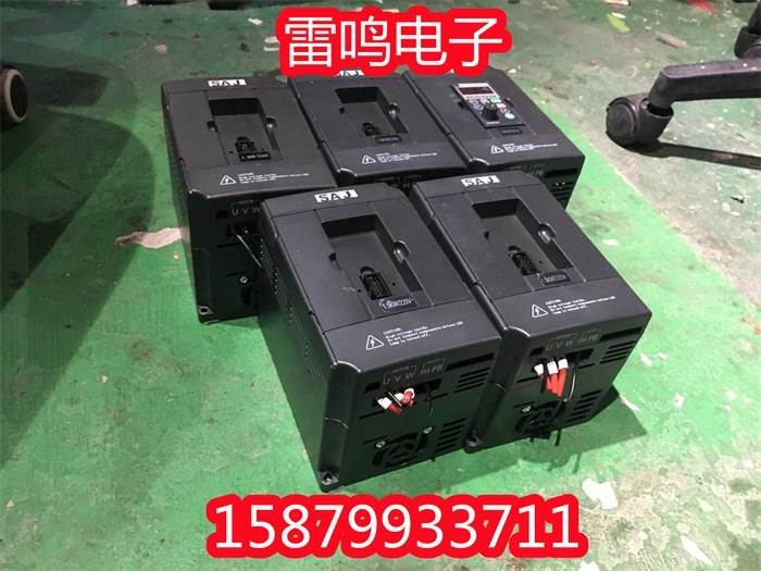 8000B-2S1R5GB 原装拆机二手变频器 1.5KW 220V 实物图 已测试 - 图0