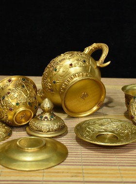 古玩旧藏珍品回流锦盒内藏铜鎏金镶宝石山水茶壶配龙凤茶杯一套