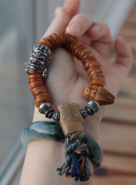 驼骨大肠纯铜大黑天驼骨盘珠鹿角根付葫芦牛骨扎基三七银配饰手链