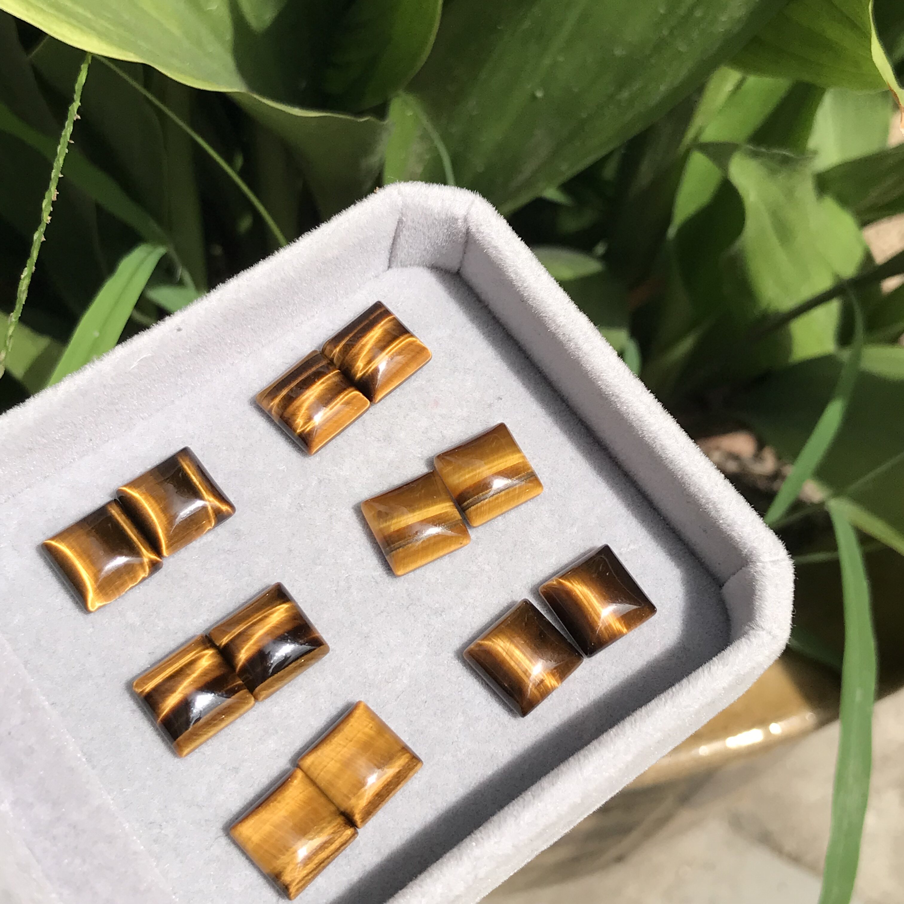 Square earring material! Natural tiger eye stone bare stone lightning pattern 10mm inlaid earrings earrings (only loose stone)