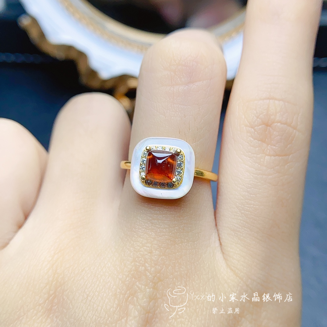 天然石榴石糖塔芬达戒指女/吊坠耳钉纯银镶嵌宝石6乘6白贝母套装,淘宝优惠券,粉丝福利购,淘宝优惠卷