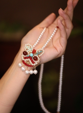 国风秋冬毛衣链大气高档醒狮吊坠