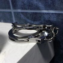 Secret Room Handcuffs Thicken Handcuffs Props Handcuffs Video Thickened Children Shooting Rose Gold Performance Handcuffs