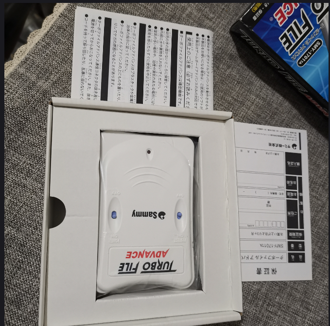 Новый портативный игровой гаджет Nintendo GBA используется с памятью память память