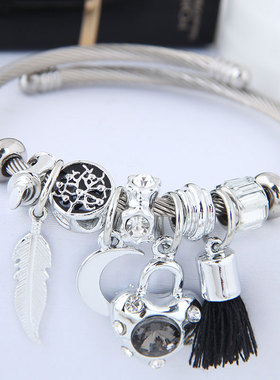 多元素欧美风羽毛星月流苏手镯