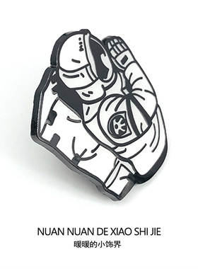 动漫金属电锯人周边徽章
