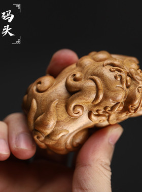 绿檀木雕手工招财貔貅小摆件