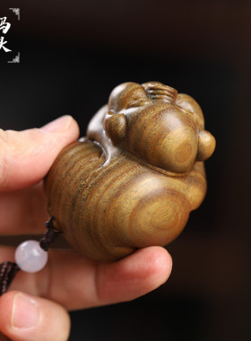 天然绿檀木雕刻福猪小摆件把玩件