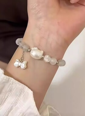 2026新款hellokitty猫蝴蝶结少女心冰裂纹串珠手环原创设计送女友