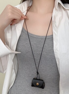 小巧方包皮质迷你时尚毛衣链