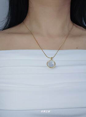 粉樱|天然石红纹水晶项链淡水珍珠天然贝母钛钢简约通勤锁骨链女
