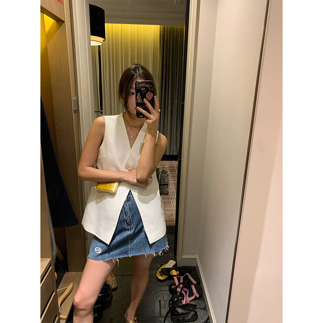 Women's printed denim skirt