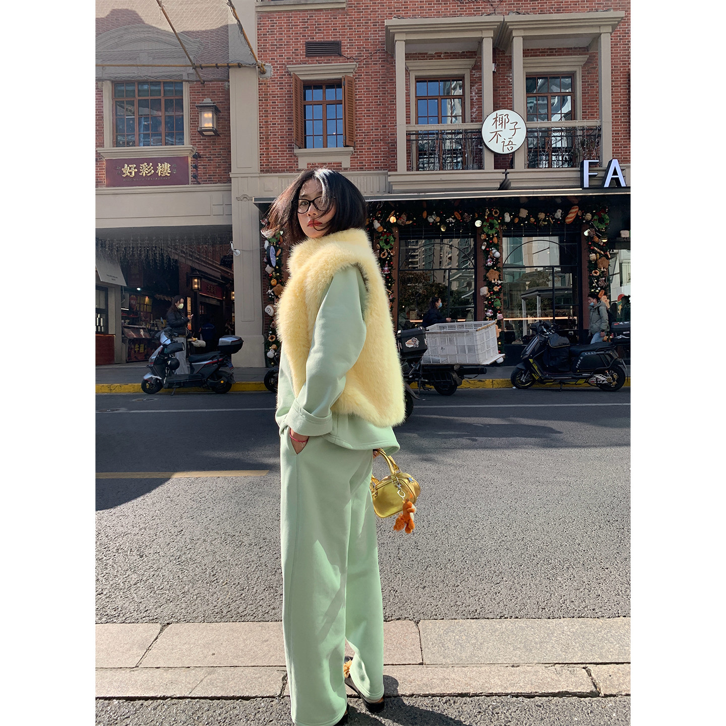 落落狷介 加绒卫衣套装2025新款女两件套小个子运动套装+卫裤保暖,淘宝优惠券,粉丝福利购,淘宝优惠卷